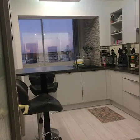 9Eme Sur Ciel Apartment *